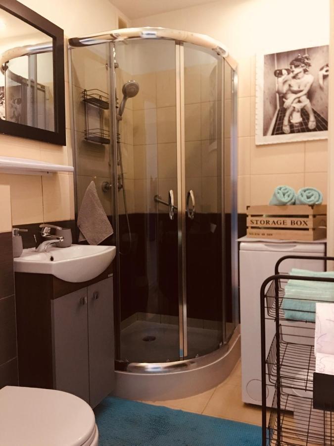Apartament Unezko กดัญสก์ ภายนอก รูปภาพ