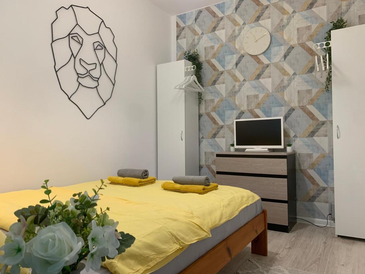 Apartament Unezko กดัญสก์ ภายนอก รูปภาพ